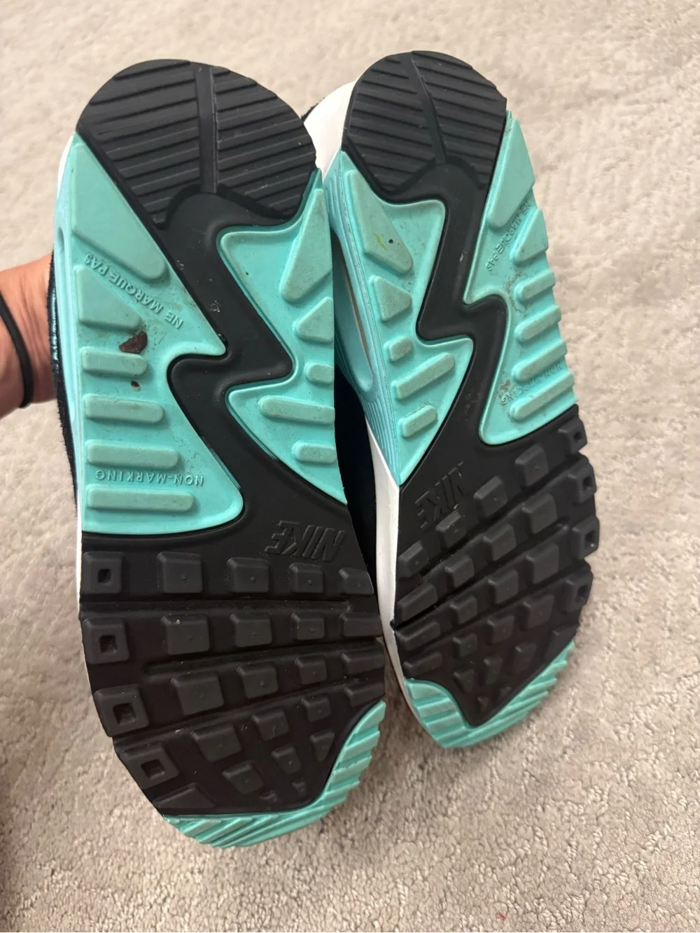 Nike classic low